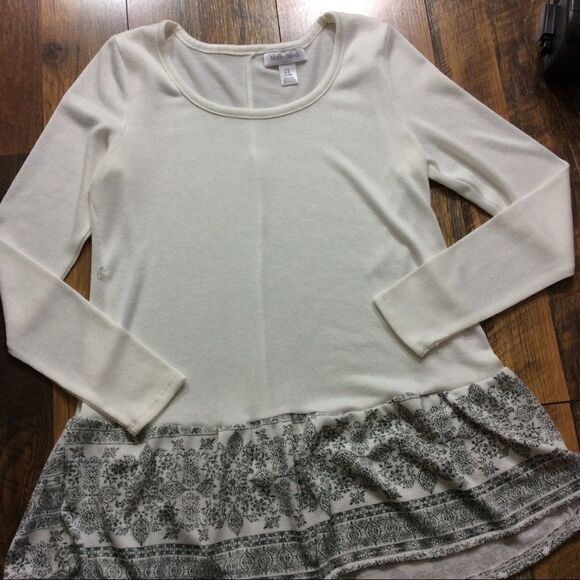 Motherhood Maternity Ruffle Sweater White Small - Picture 2 of 5